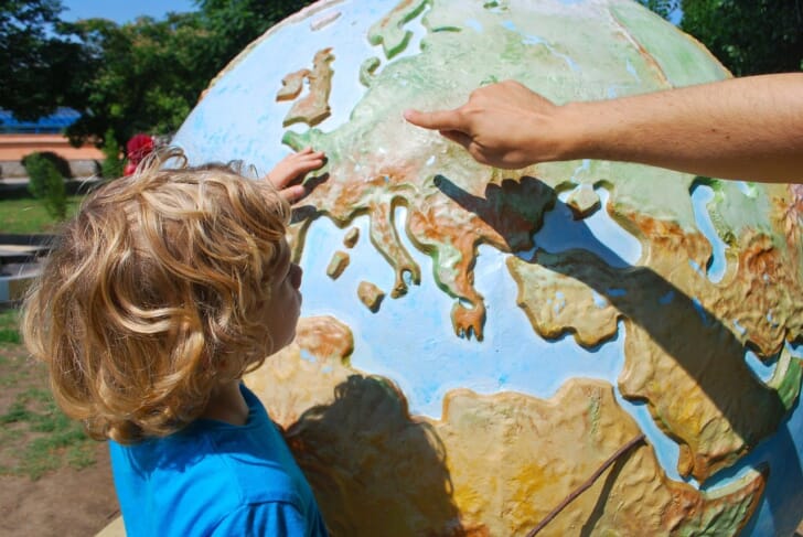 世界地図ポスターおすすめ10選 子供向けの見やすいわかりやすいポスターとは