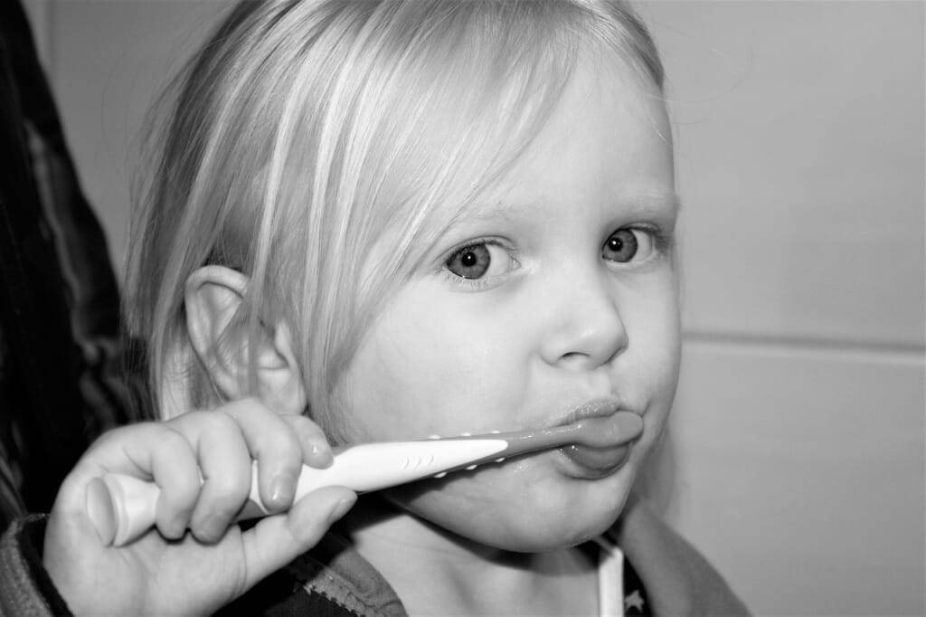brush teeth, teeth, child