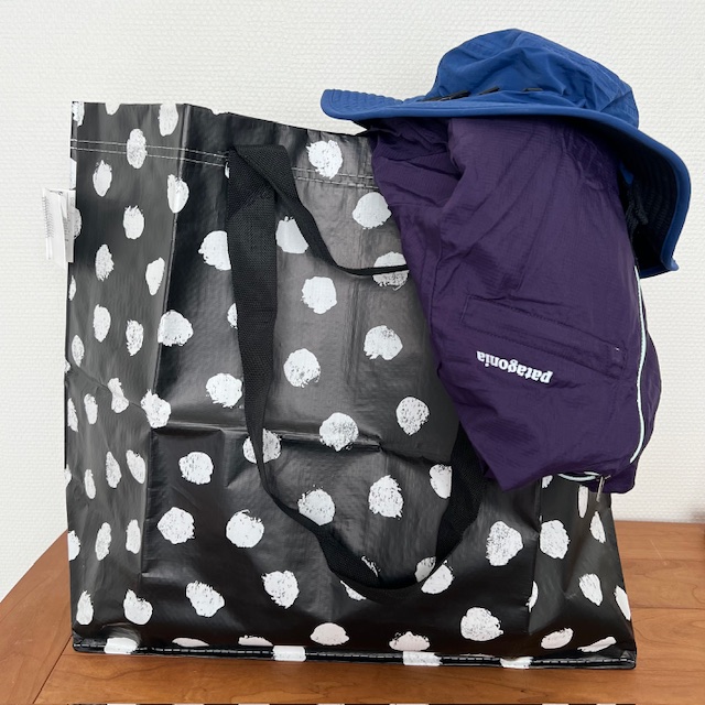 キャンプ衣類の持ち運びに便利なエコバッグ
