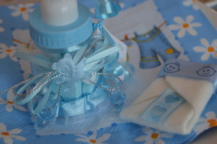 水色のおむつケーキの写真