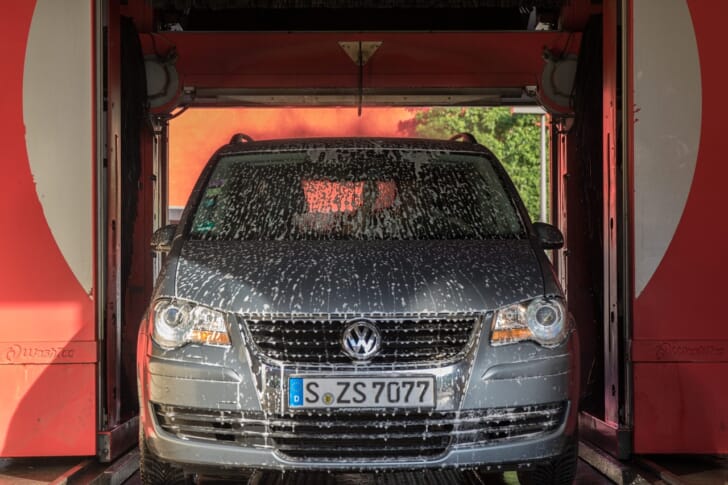 洗車している写真